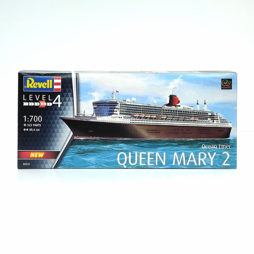 Queen Mary 2 1:700